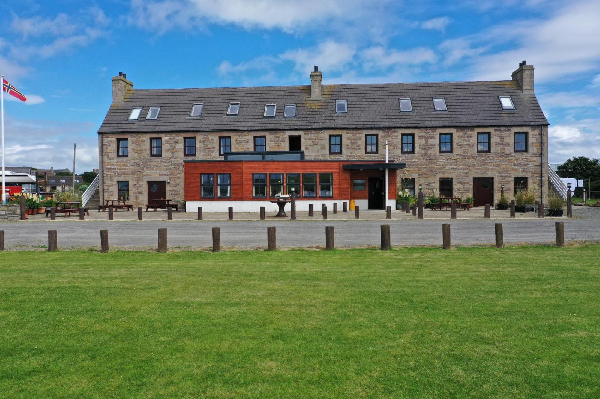 The Sands Hotel, Orkney Burray Village Exterior photo